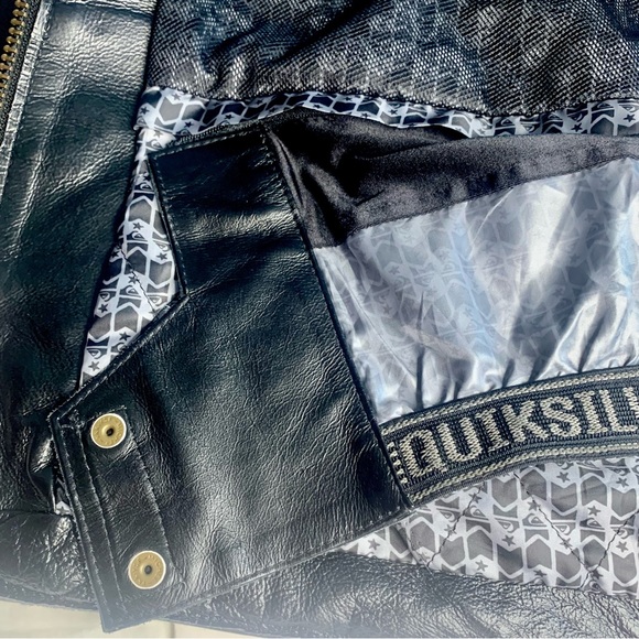 Quicksilver Leather Snowboard/Ski Mens Jacket. Size M. Faux fur hood, zip front - Picture 16 of 16